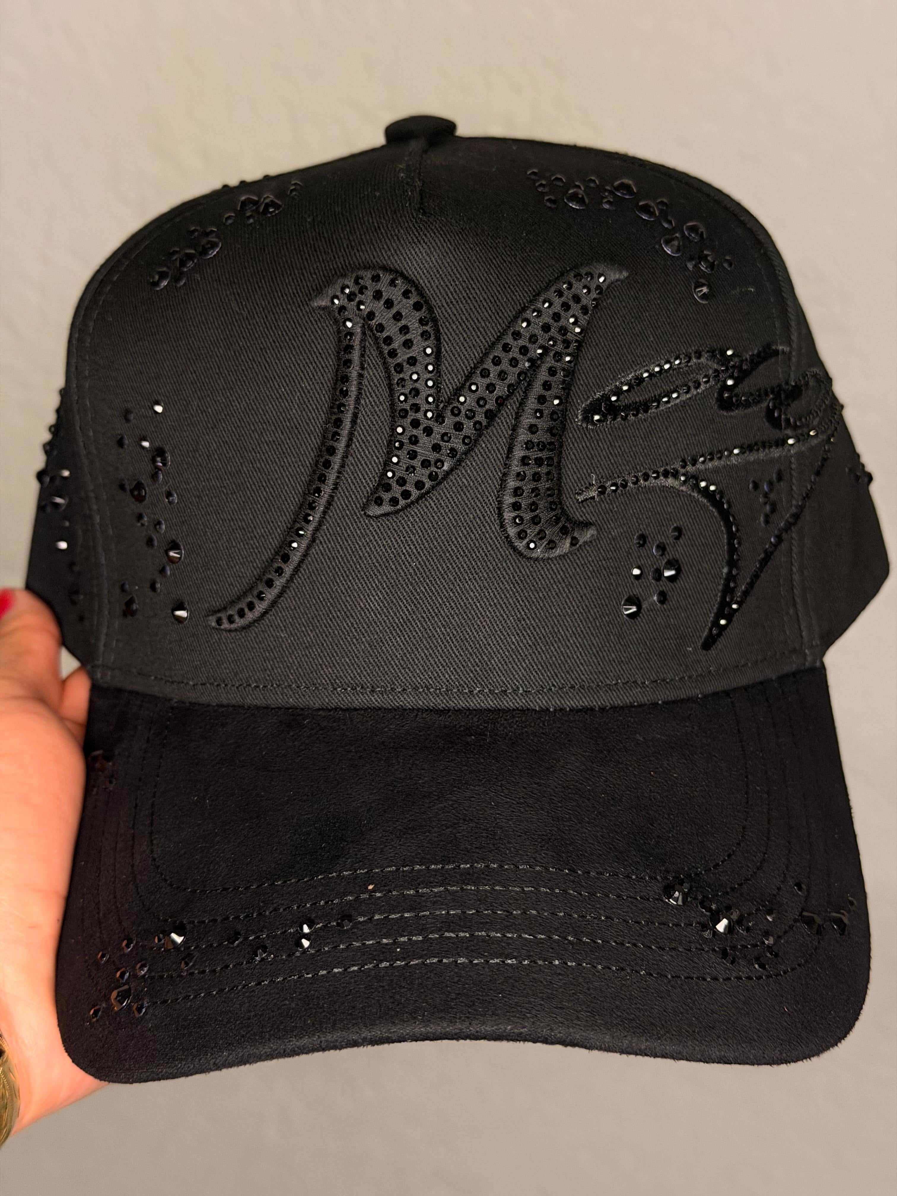 31 Hats Mago black